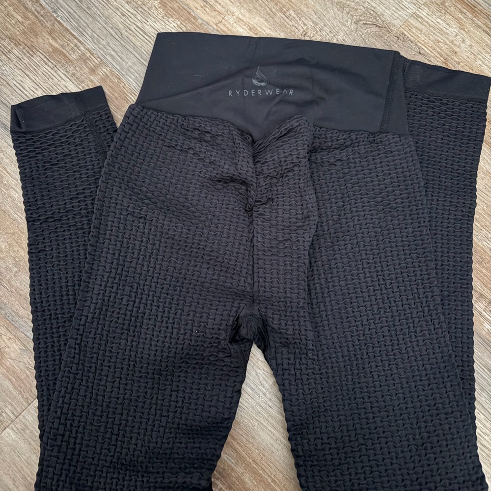 Ryderwear womens Black Textured Leggings